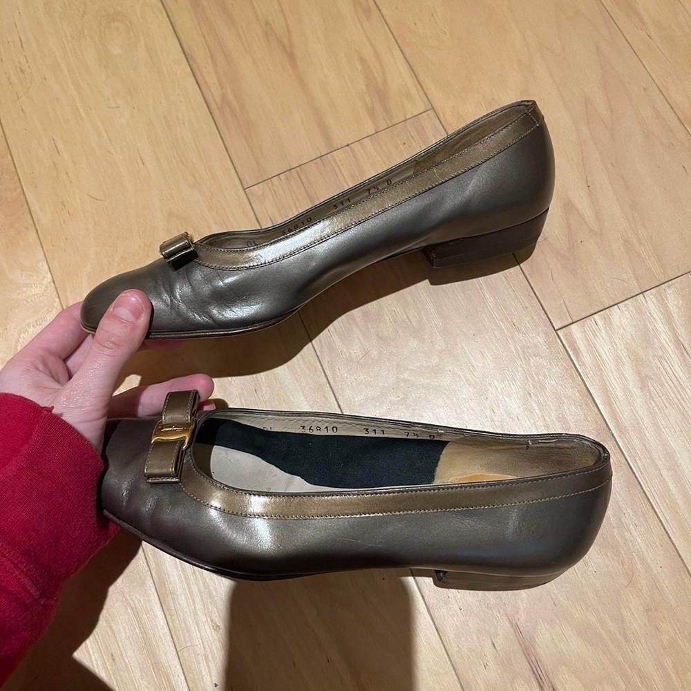 Salvatore Ferragamo Metallic Gold Flats - Picture 7 of 8